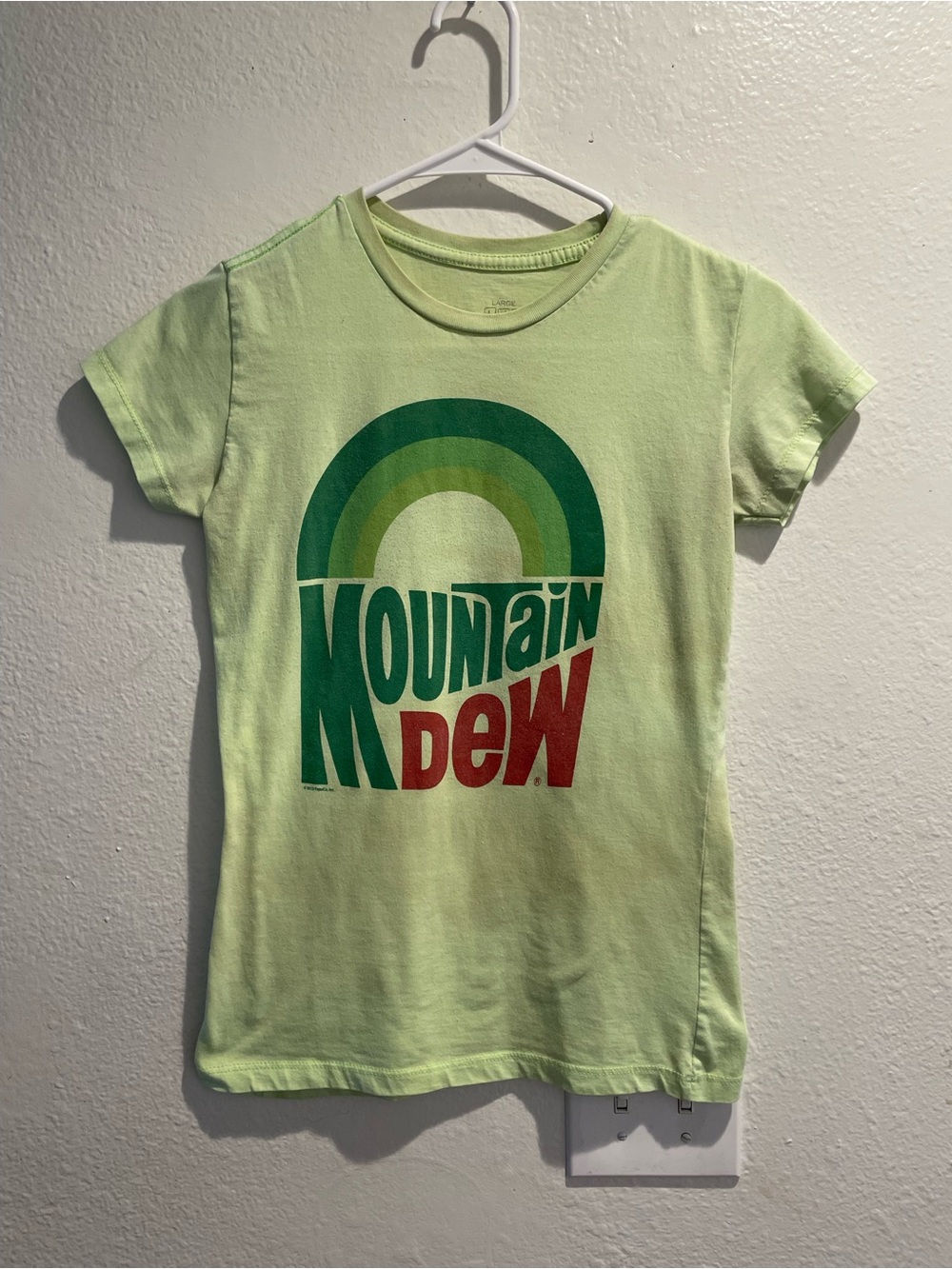 VTG Mountain Dew Retro Rainbow Graphic Tee Green L